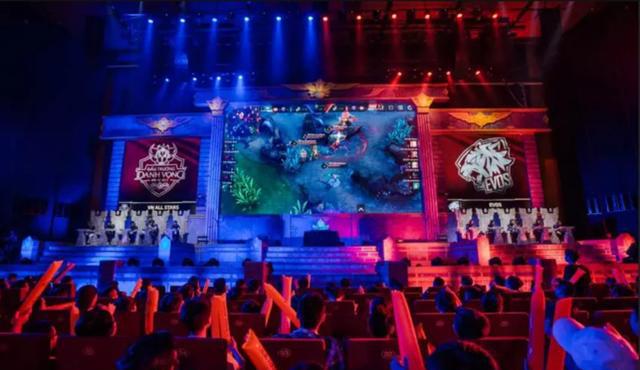 配合不仅展 配合不仅展