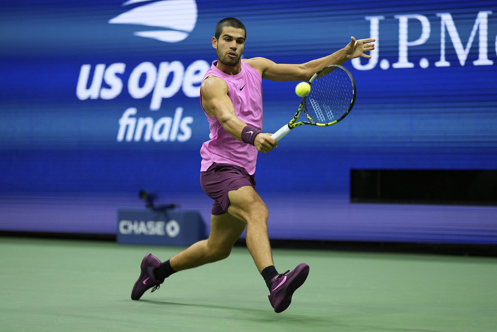 席上的一员 席上的一员