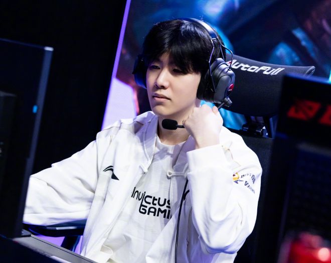 赛季中表现 赛季中表现