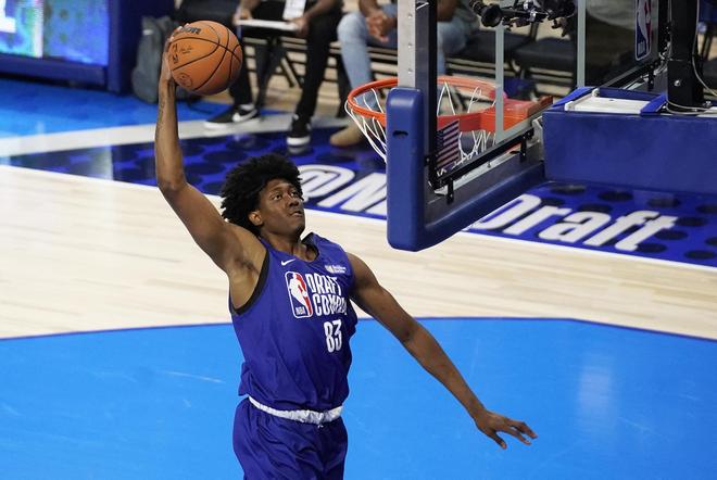 进两名锋线 进两名锋线